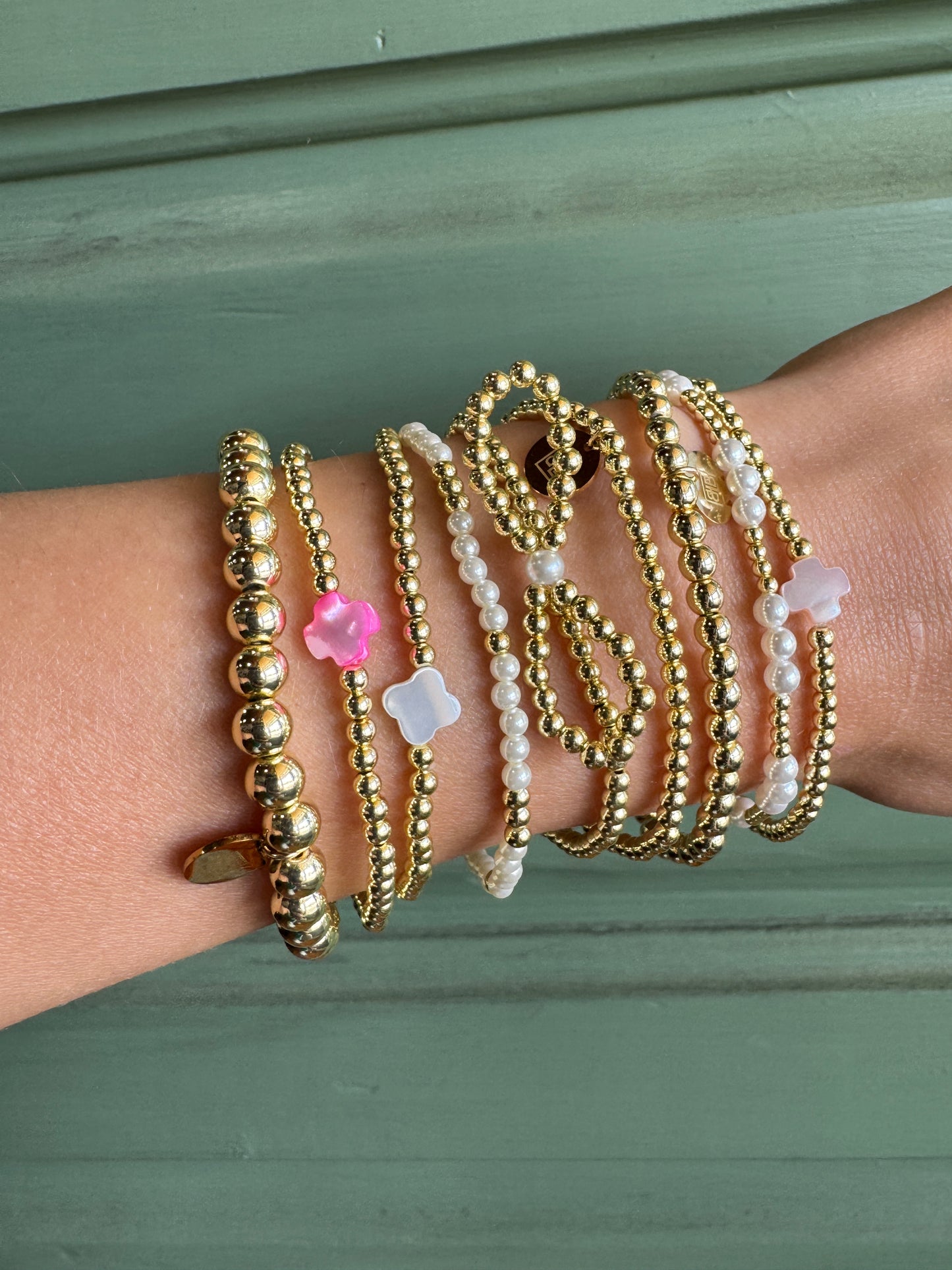 Classy One Gold Bow Bracelet