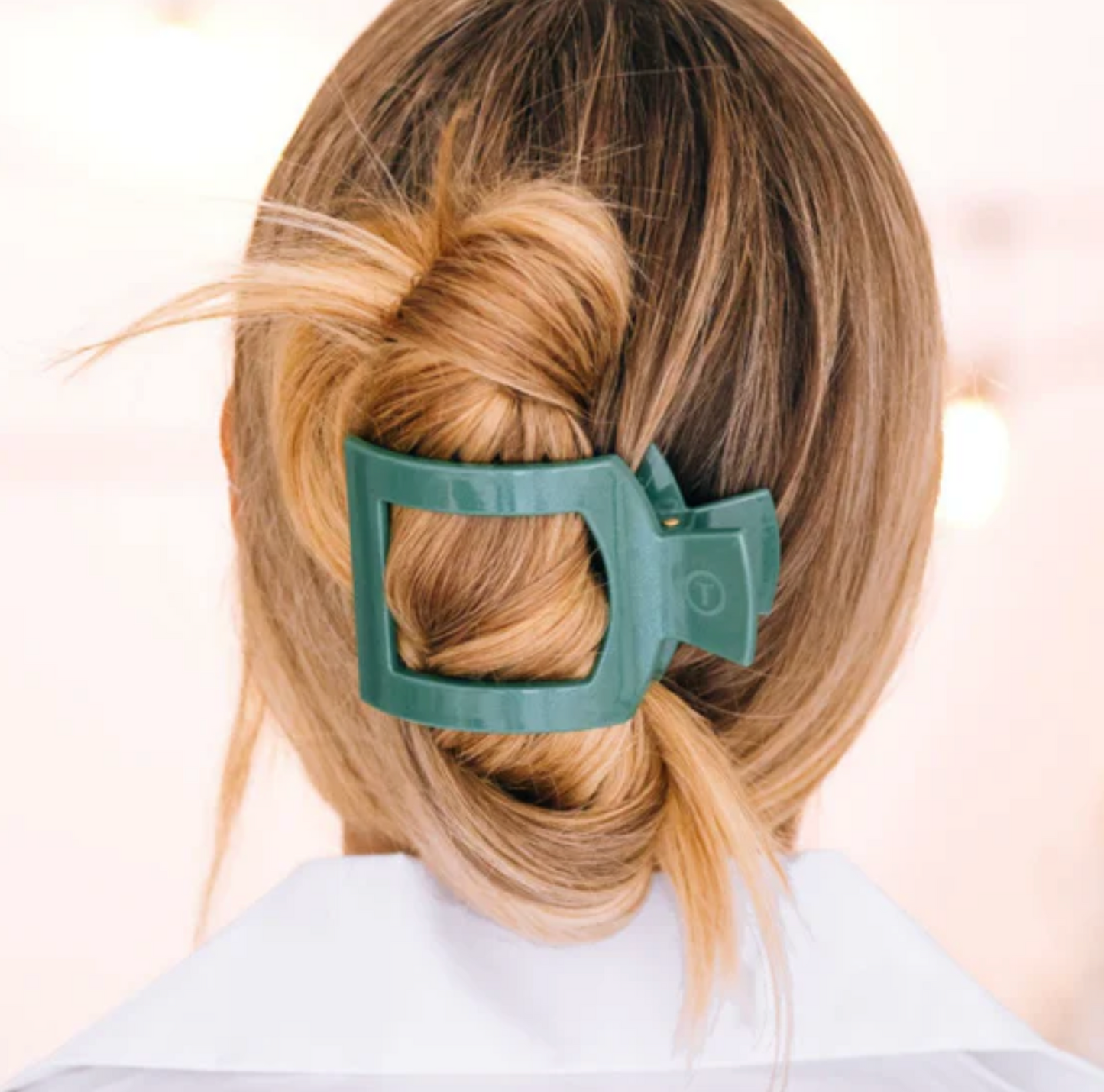 Teleties Mistletoe Medium Flat Square Clip