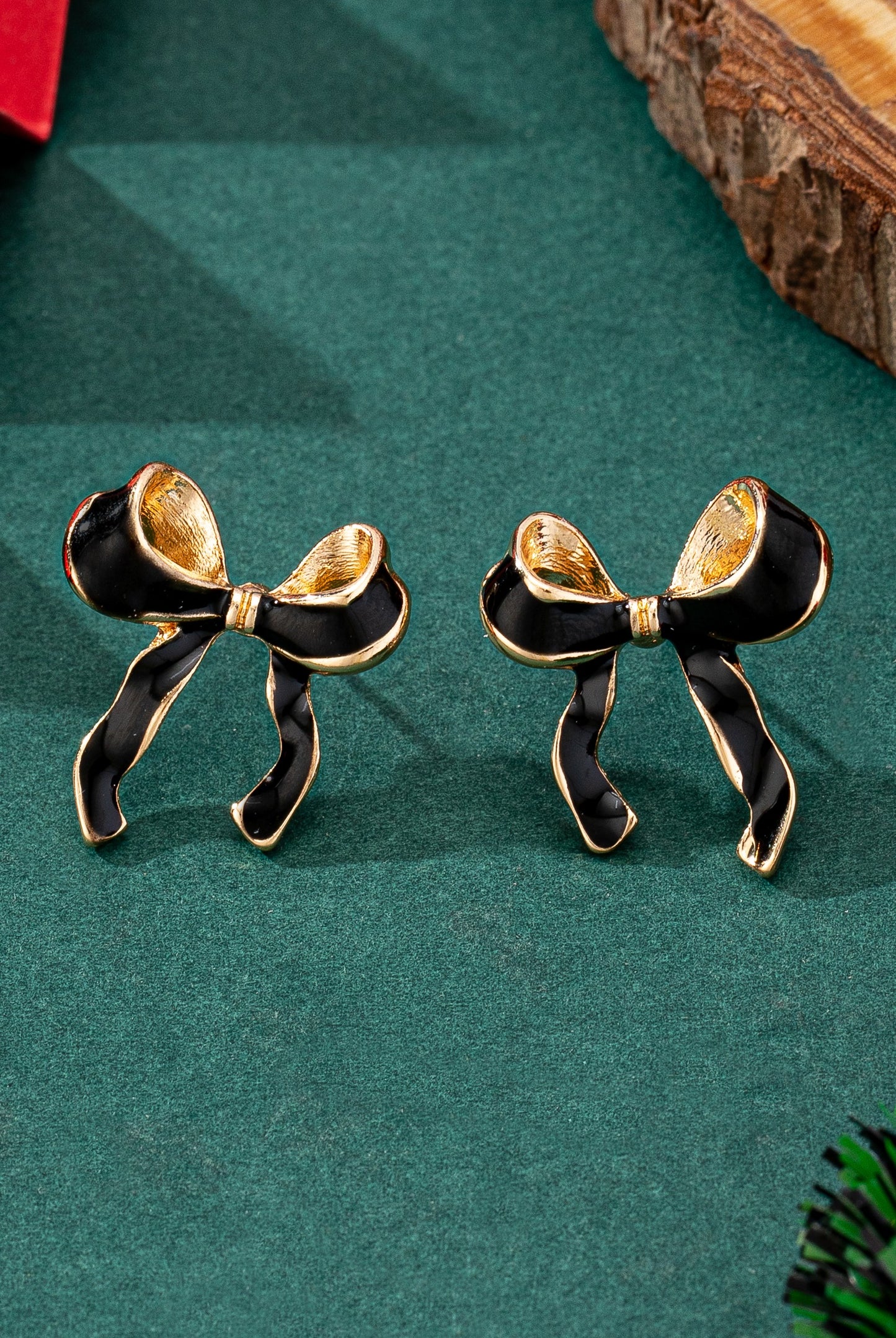 Enamel Bow Stud Earring