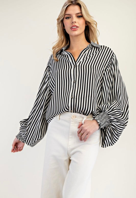 Black Darlin Billow Sleeve Top