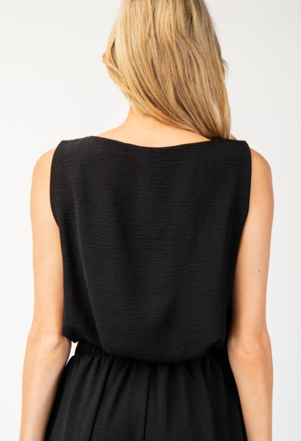 Black Sleeveless Bloom Top