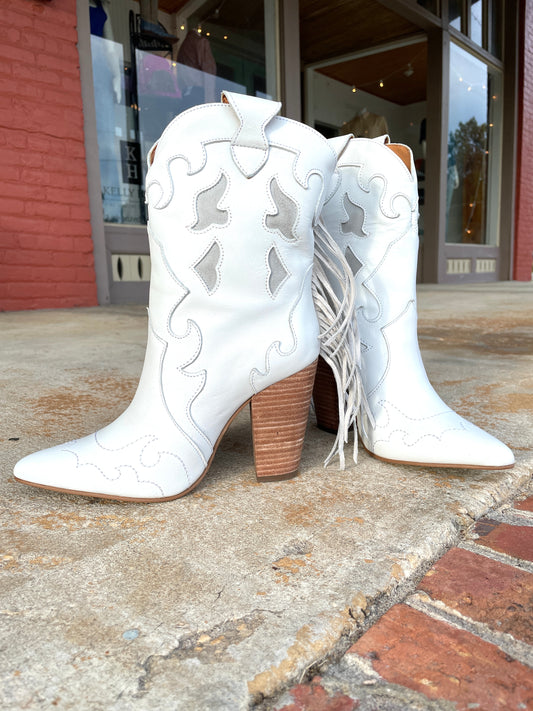 Dingo White Ladies Night Fringe Boot