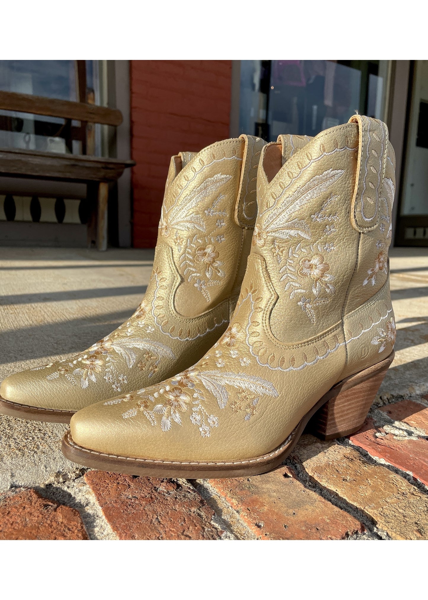 Dingo Primrose Metallic Gold Boot